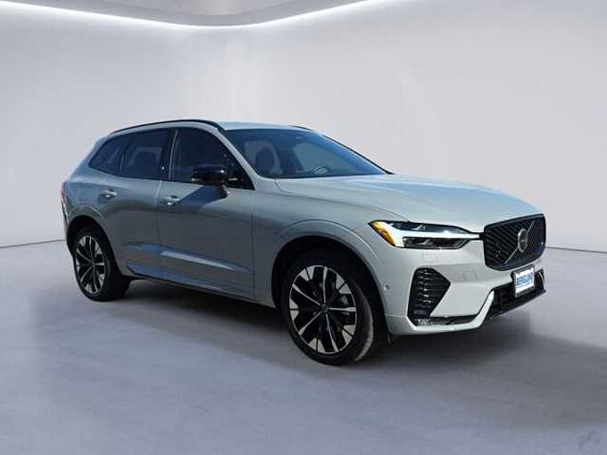 Volvo XC60 XC60 Plus, B5 AWD Gas (mild hybrid), Gasoline, Dark