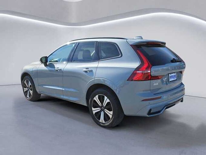 Volvo XC60 XC60 Core, T8 AWD Plug-in hybrid, Electric/Gasoline, Dark