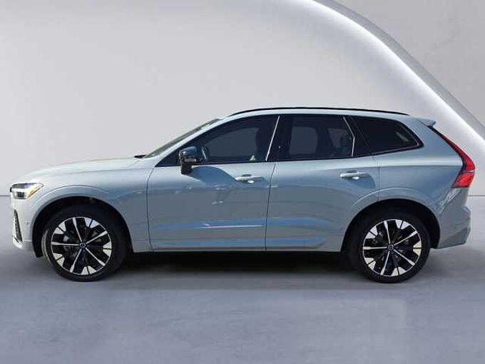 Volvo XC60 XC60 Plus, B5 AWD Gas (mild hybrid), Gasoline, Dark
