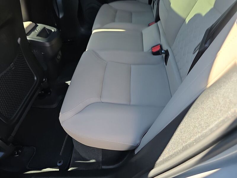 Volvo XC60 Plus, B5 AWD Gas (mild hybrid), Gasoline, Dark