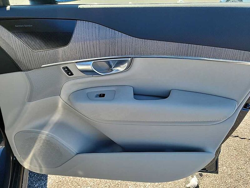 Volvo  XC90 Plus, B6 AWD , Mild Hybrid, Bright, 7 Seats