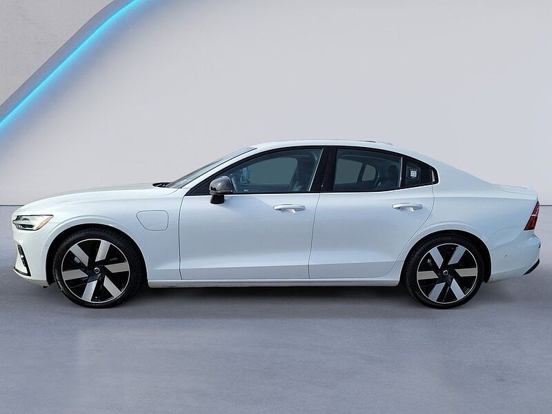 Volvo  S60 Recharge Plus, T8 AWD Plug-in hybrid, Electric/Gasoline, Dark