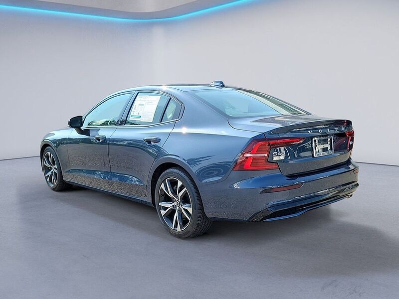Volvo  S60 Core, B5 FWD Gas (mild hybrid), Gasoline, Dark
