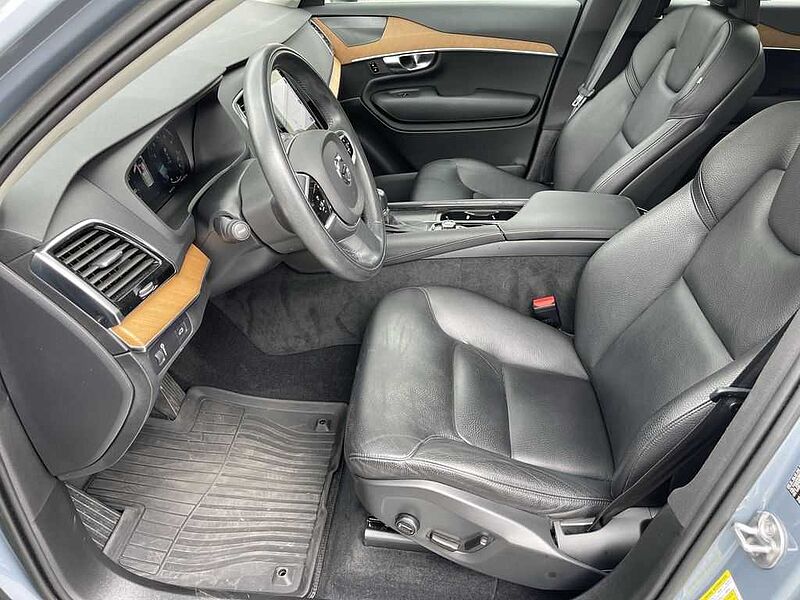 Volvo  XC90 Momentum, T6 AWD , 6 Seats