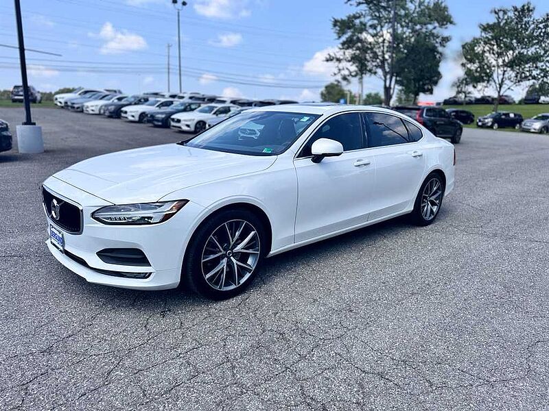 Volvo  S90 T5 FWD Momentum