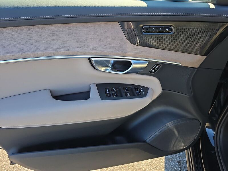 Volvo  XC90 Plus, B6 AWD Gas (mild hybrid), Gasoline, Bright, 7 Seats