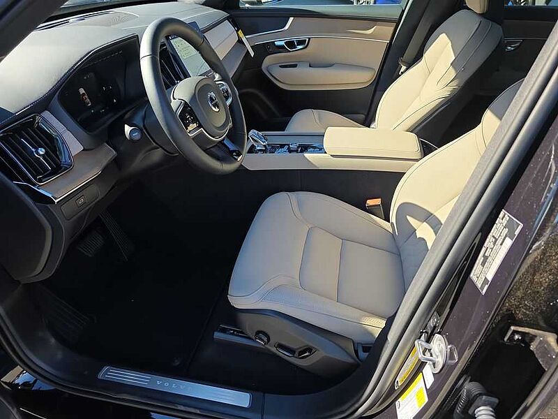 Volvo XC90 Core, B6 AWD Gas (mild hybrid), Gasoline, Bright, 7 Seats