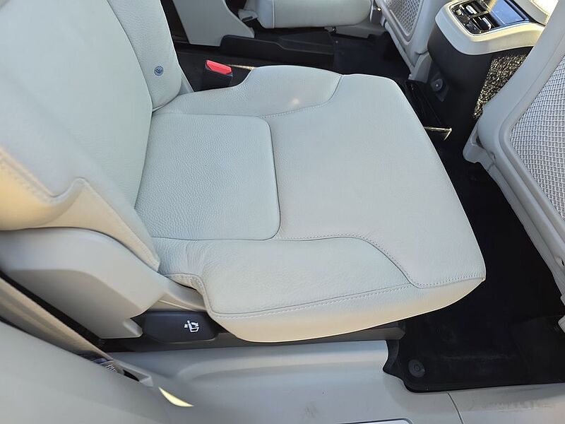 Volvo  XC90 Momentum, T6 AWD , 6 Seats