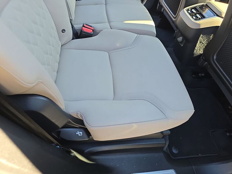 Volvo  XC90 Plus, B6 AWD Gas (mild hybrid), Gasoline, Bright, 7 Seats