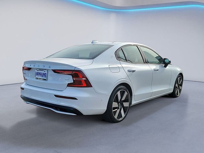 Volvo  S60 Recharge Plus, T8 AWD Plug-in hybrid, Electric/Gasoline, Dark