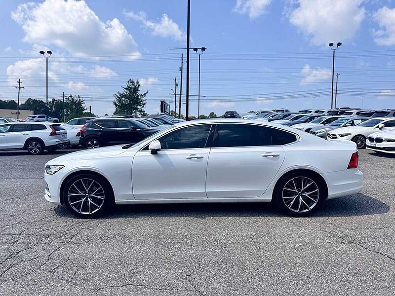 Volvo  S90 T5 FWD Momentum