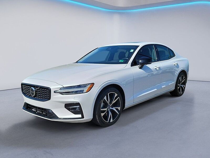 Volvo  S60 Plus, B5 AWD Gas (mild hybrid), Gasoline, Dark