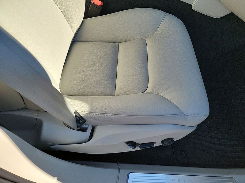 Volvo  XC90 Plus, B6 AWD , Mild Hybrid, Bright, 7 Seats