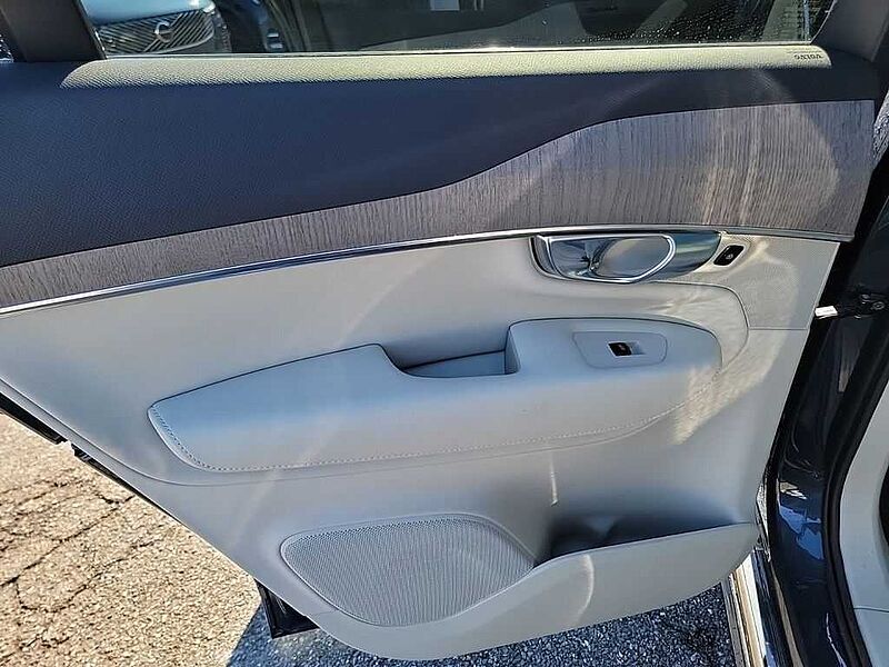 Volvo  XC90 Plus, B6 AWD , Mild Hybrid, Bright, 7 Seats