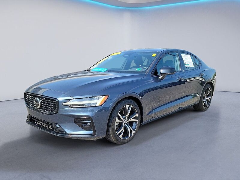 Volvo  S60 Core, B5 FWD Gas (mild hybrid), Gasoline, Dark