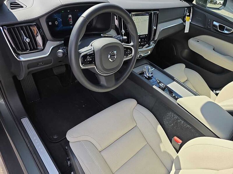 Volvo V60 Cross Country Ultra, B5 AWD Gas (mild hybrid), Gasoline, Bright